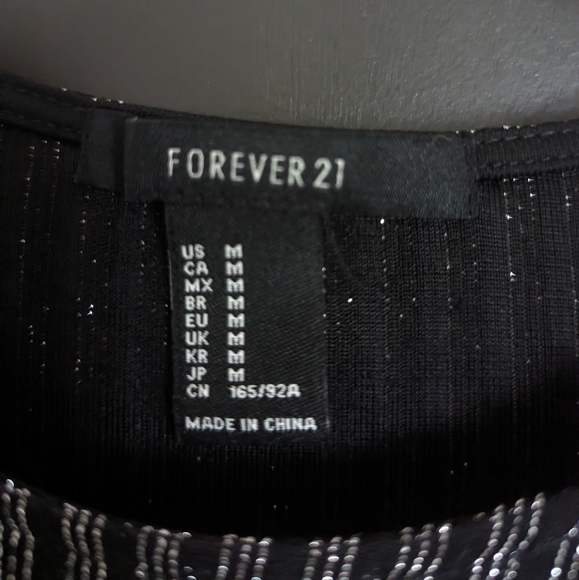 Forever 21 long sleeve shimmer crop - Picture 2 of 4